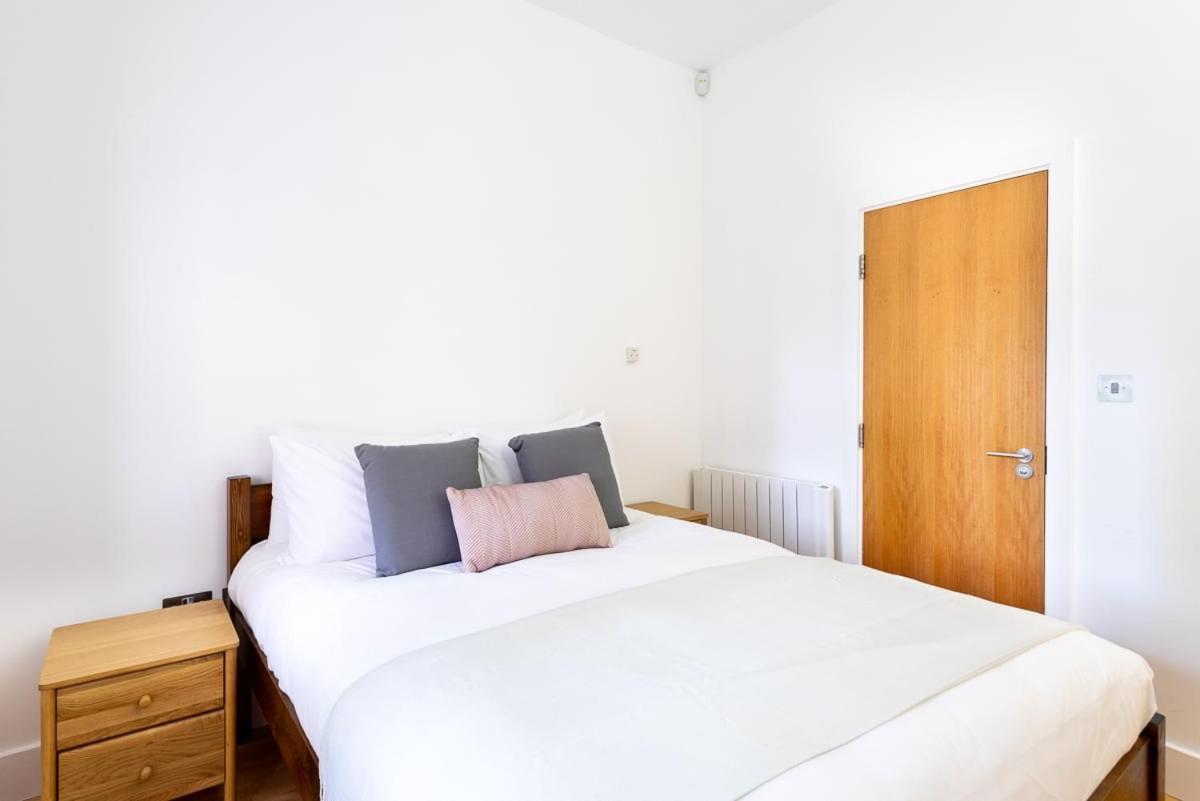 לונדון Bright & Comfortable Angel Apartment מראה חיצוני תמונה